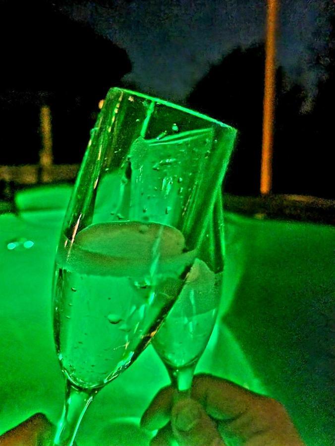 Kuca Za Odmor Malia Sa Spa Hot Tub Jacuzzijem - Nice And Cozy - Free Tickets To All City Attractions Ðurđevac Εξωτερικό φωτογραφία