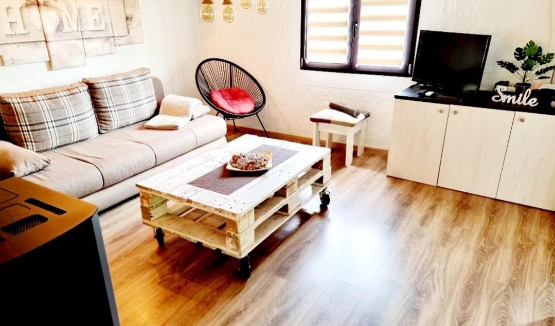 Kuca Za Odmor Malia Sa Spa Hot Tub Jacuzzijem - Nice And Cozy - Free Tickets To All City Attractions Ðurđevac Εξωτερικό φωτογραφία